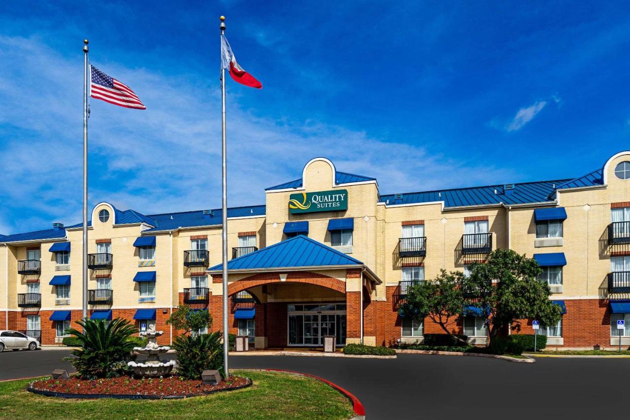 Quality Suites San Antonio Northeast Buitenkant foto