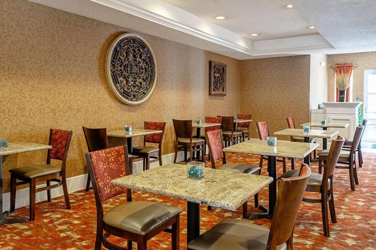 Quality Suites San Antonio Northeast Buitenkant foto