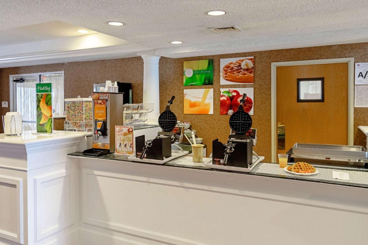 Quality Suites San Antonio Northeast Buitenkant foto