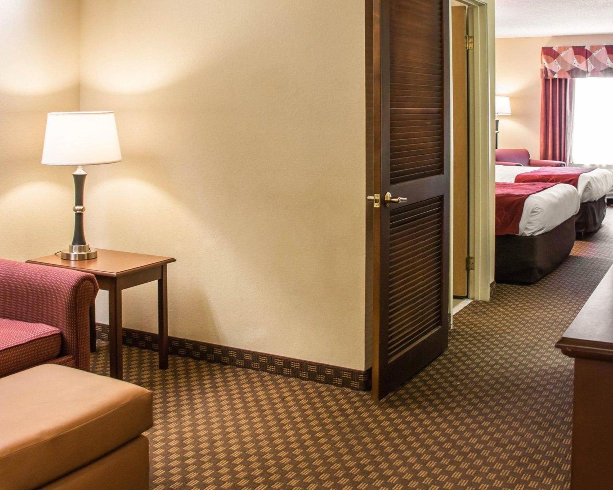 Quality Suites San Antonio Northeast Buitenkant foto